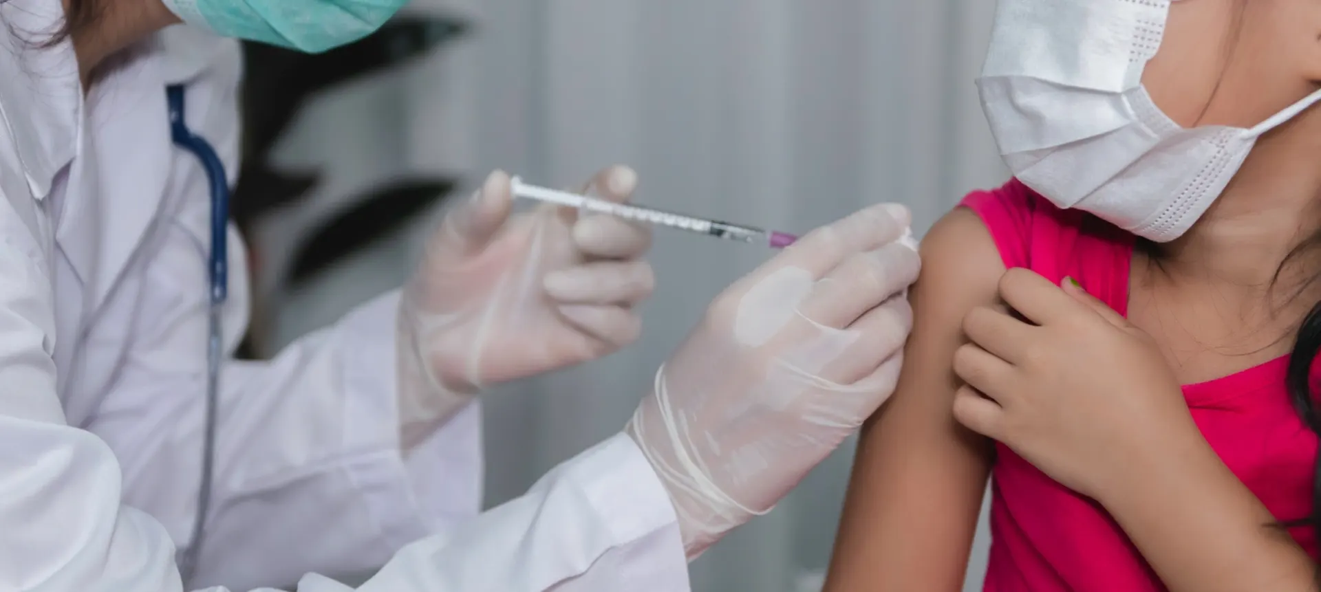 Tantangan di Balik Rendahnya Cakupan Imunisasi: Tinjauan dari Aspek Sosial, Budaya, Keyakinan, dan Arus Informasi